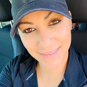 Meet your Posher, Iris